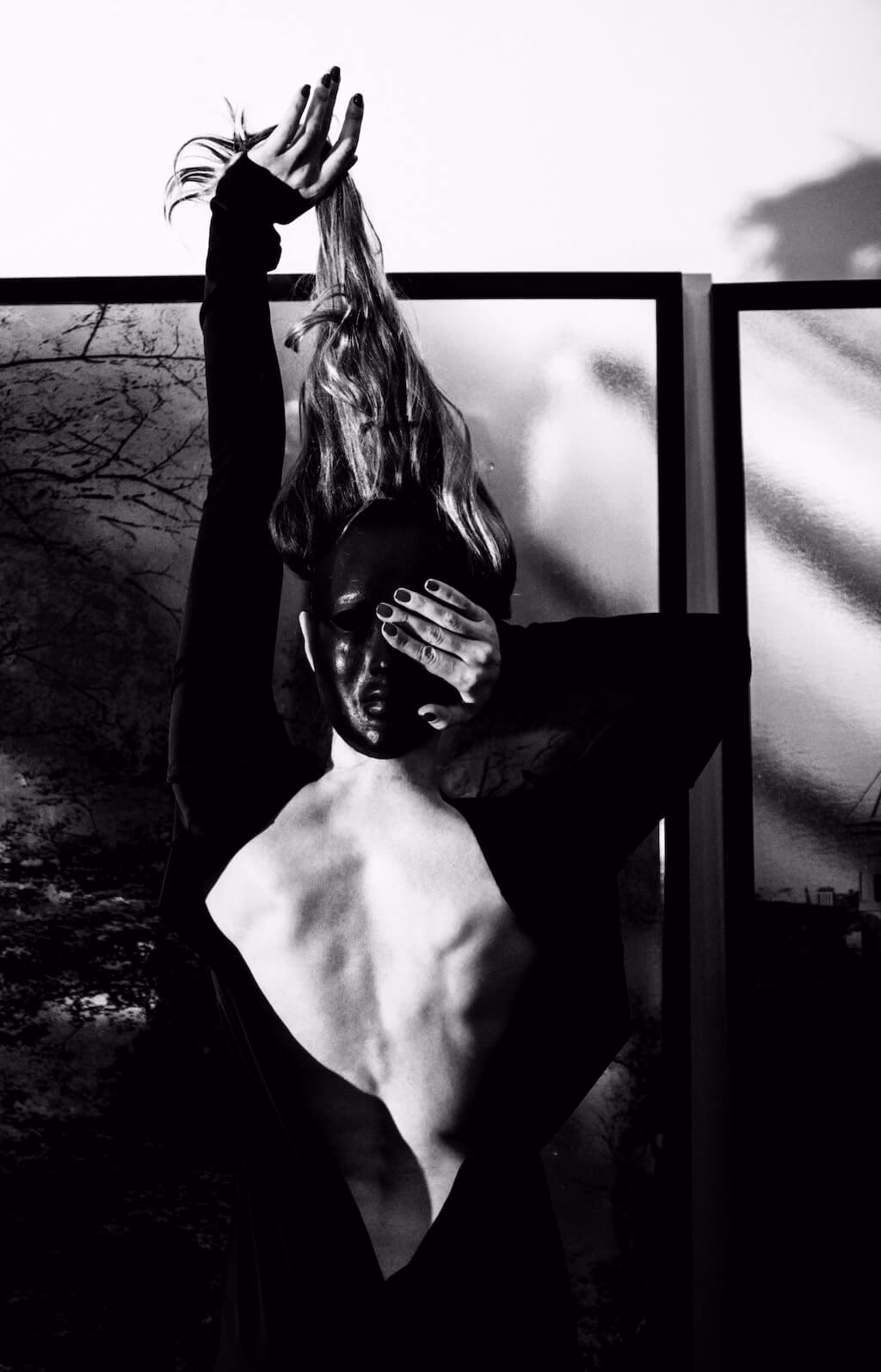 Armor without a knight / Regalia without a monarch 2