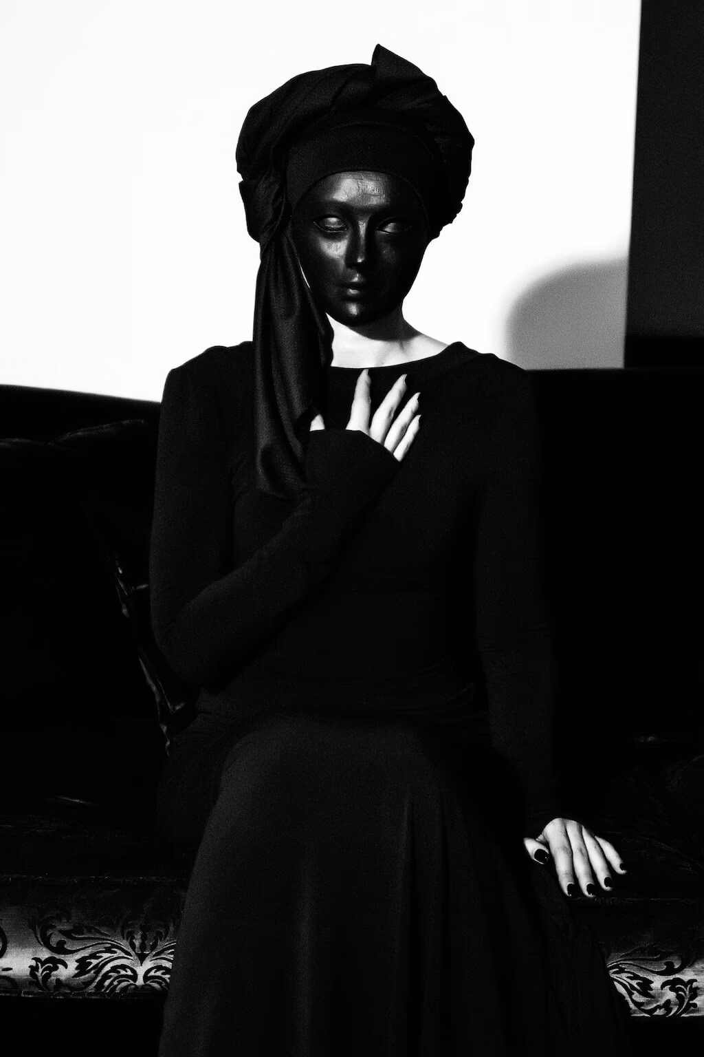 Armor without a knight / Regalia without a monarch 7